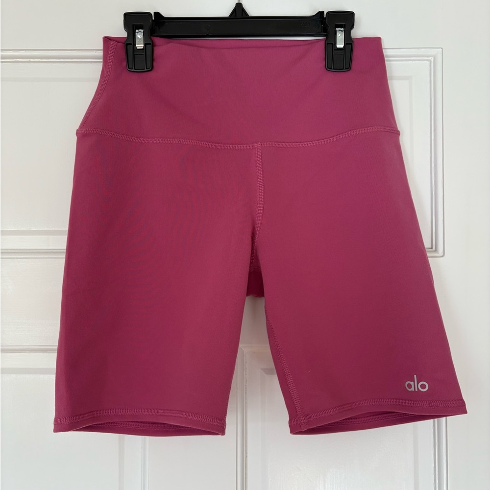 ALO Yoga Women's 7" HIGH-WAIST BIKER SHORT - Raspberry Sorbet Pink